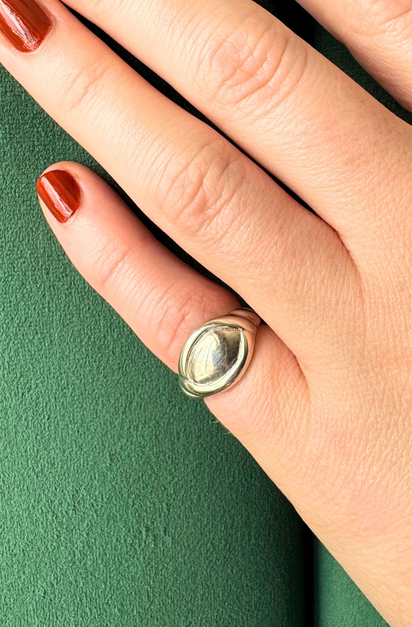 Ecliptica - Oval Signet Ring - Size I