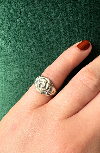 The Rose - Signet Ring - Size J1/2