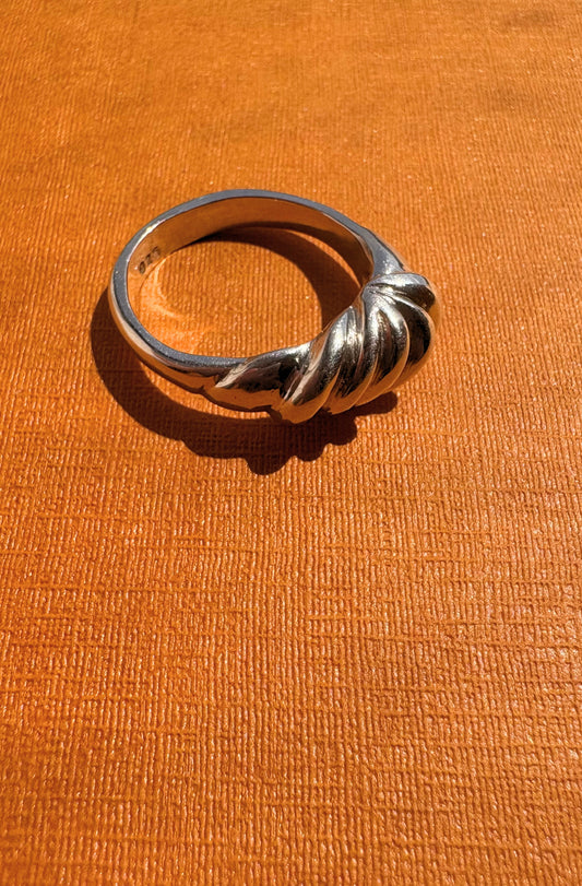 Ripple Effect Ring - Size Q 1/2