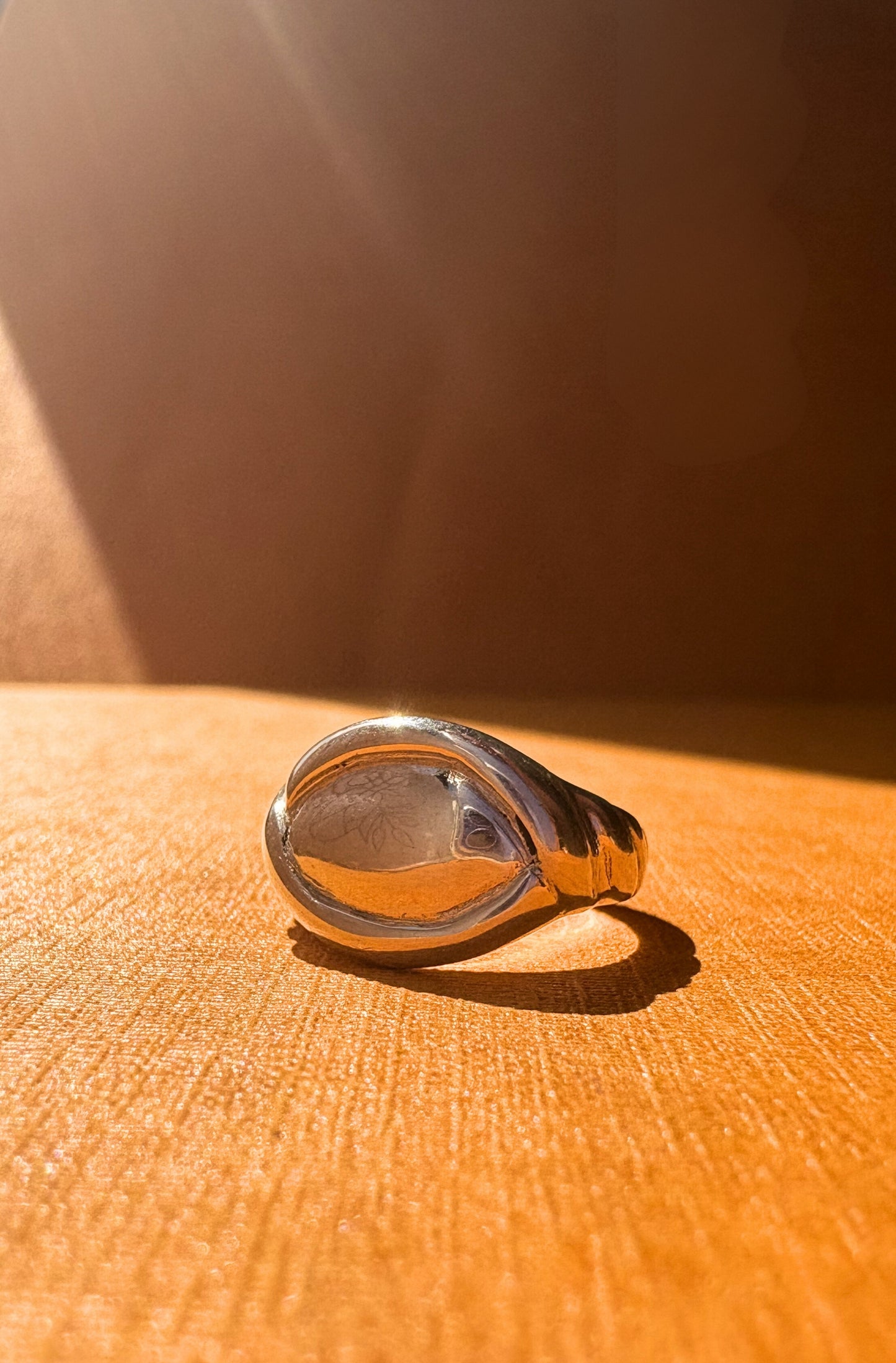 Ecliptica - Oval Signet Ring - Size I